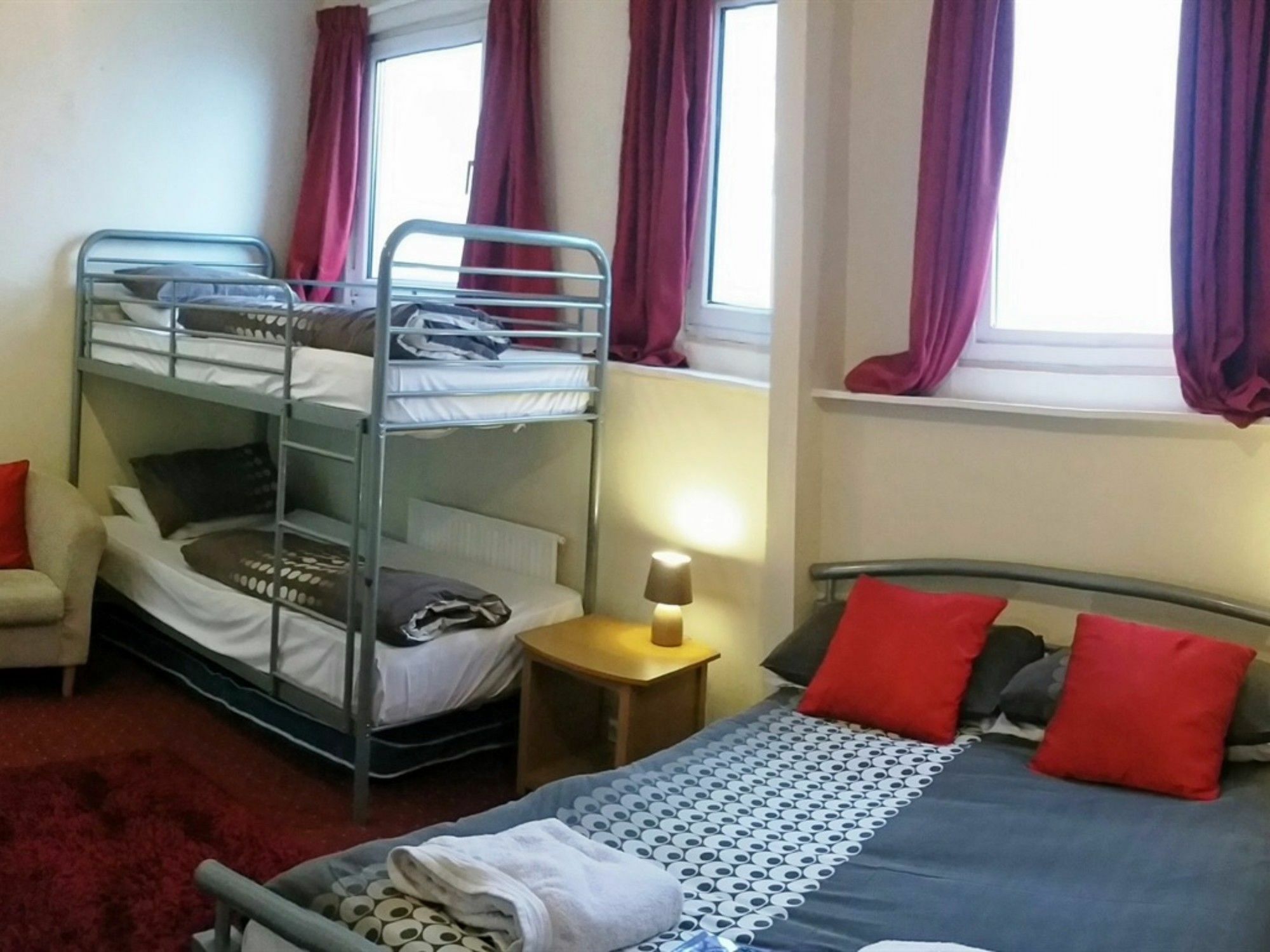 Derwent House Hotel Скарбъро Екстериор снимка